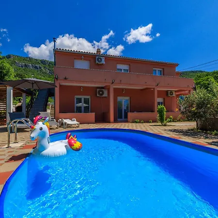Ferienhaus Dana *