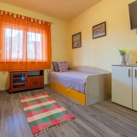 Holiday home Dana