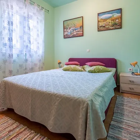 Holiday home Dana Grizane-Belgrad