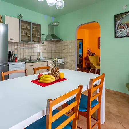 Holiday home Dana Grizane-Belgrad
